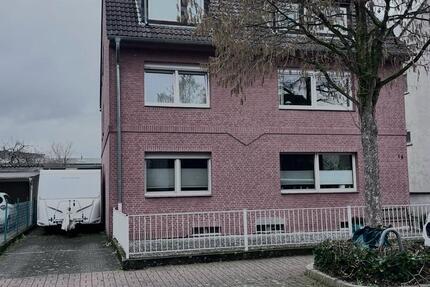 Haus Hilden Forstbach - 11 Zimmer, 265 m&sup2;, 900.000&euro; | Angebot:26068400