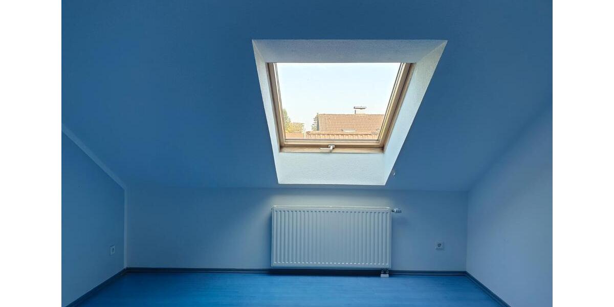 Dachgeschoßwohnung Langenfeld (Rheinland) - 3 Zimmer, 85 m&sup2;, 289.000&euro; | Angebot:27297517