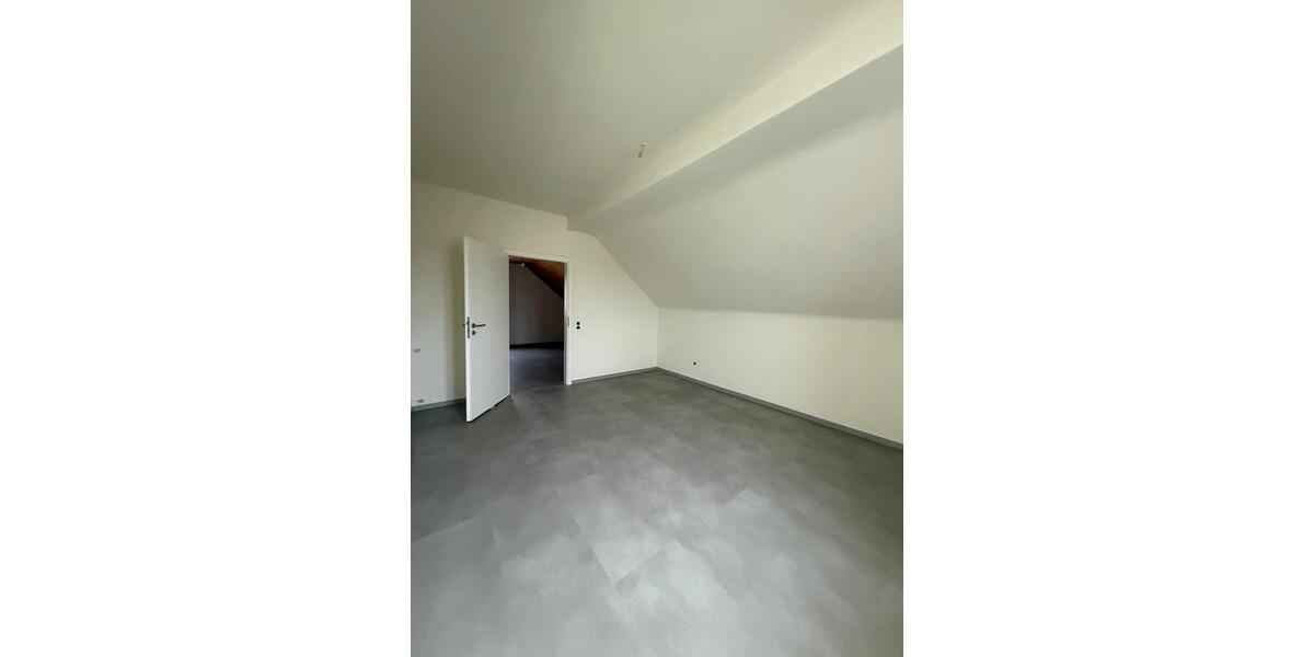 Etagenwohnung Leichlingen (Rheinland) - 3 Zimmer, 65 m&sup2;, 1.100&euro; | Angebot:26227618