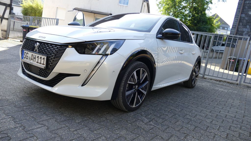 Peugeot 208 19.500 km 16.500 &euro; Solingen 42655