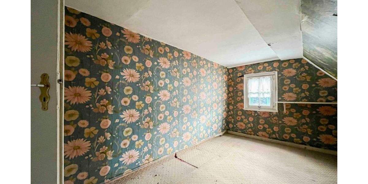 Einfamilienhaus Solingen Gräfrath - 6 Zimmer, 160.000&euro; | Angebot:25654464