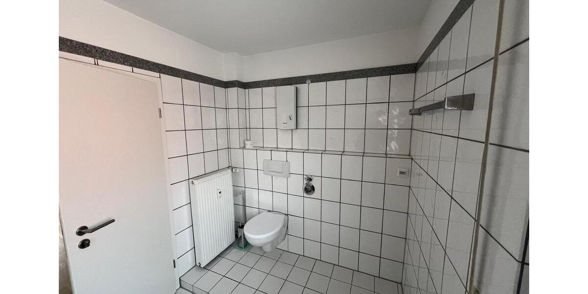 Etagenwohnung Leverkusen Schlebusch - 3 Zimmer, 123 m&sup2;, 1.400&euro; | Angebot:25961268