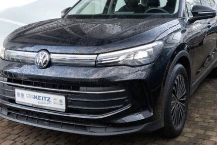 VW Tiguan 23.712 km 33.990 € Solingen 42699