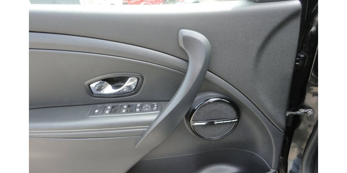 Renault Megane BOSE Edit. Klima.Kette+Reifen+Kuppl.Neu 150.000 km 5.790 &euro; Neuss 41462