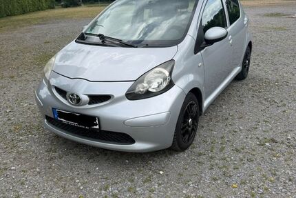 Toyota Aygo (X) 192.763 km 1.400 &euro; Düsseldorf 40472