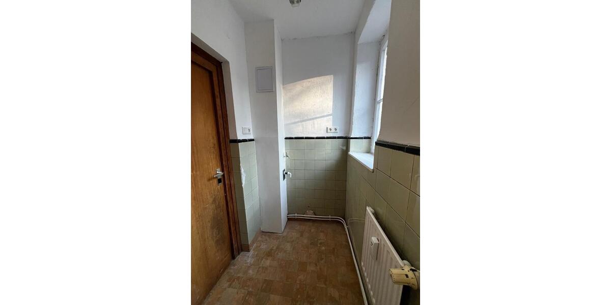 Dachgeschoßwohnung Radevormwald - 3.5 Zimmer, 90 m&sup2;, 810&euro; | Angebot:24869986