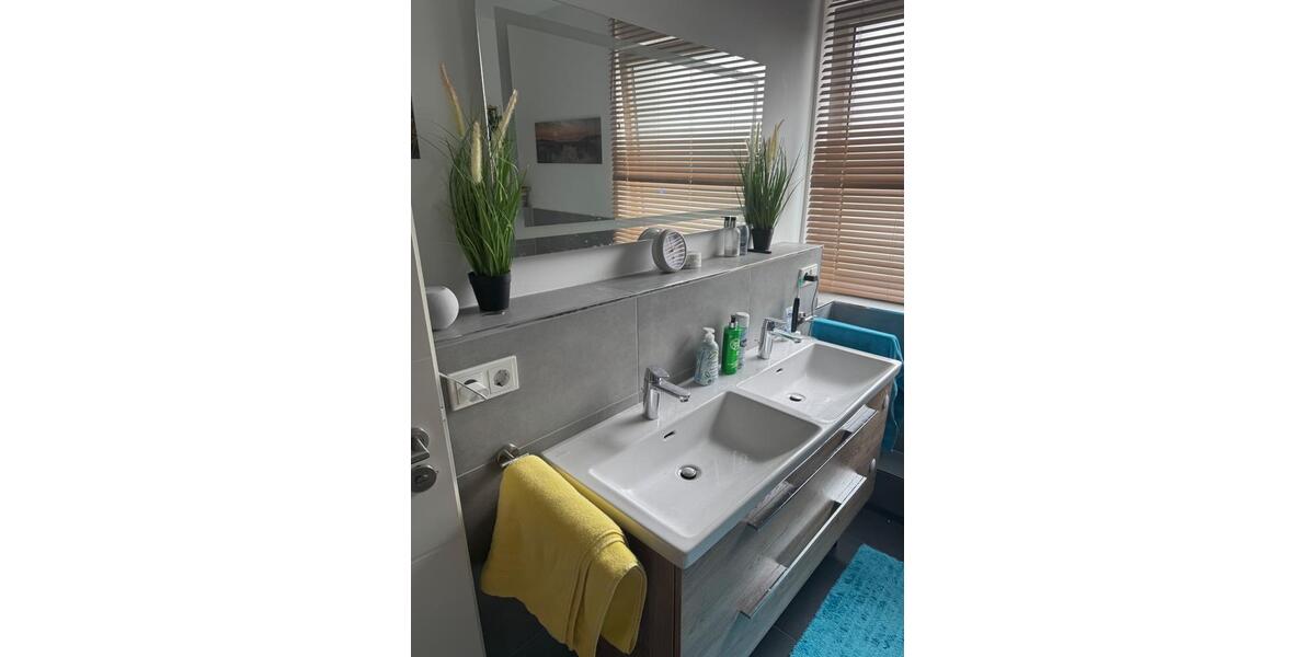 Reihenhaus Neuss Reuschenberg - 6 Zimmer, 150 m&sup2;, 670.000&euro; | Angebot:25839888