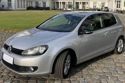 VW Golf 181.500 km 3.850 &euro; Bergisch Gladbach 51427
