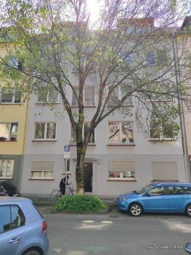 Düsseldorf-Flingern-Süd, Engelbertstraße - Komplett sanierte 2-Zimmer-Wohnung mit großer Sonnenterrasse zeitnah zu mieten !!