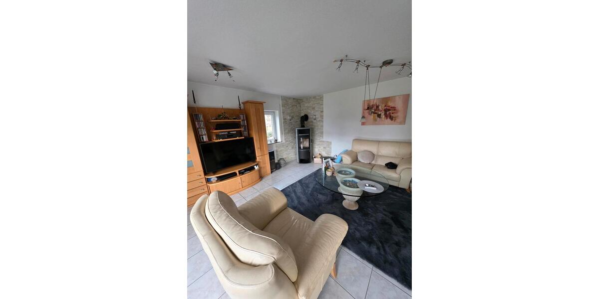 Einfamilienhaus Bergisch Gladbach - 2 Zimmer, 154 m&sup2;, 2.600&euro; | Angebot:24829509