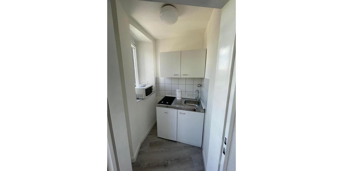 Etagenwohnung Düsseldorf Oberbilk - 1 Zimmer, 34 m&sup2;, 990&euro; | Angebot:24789157