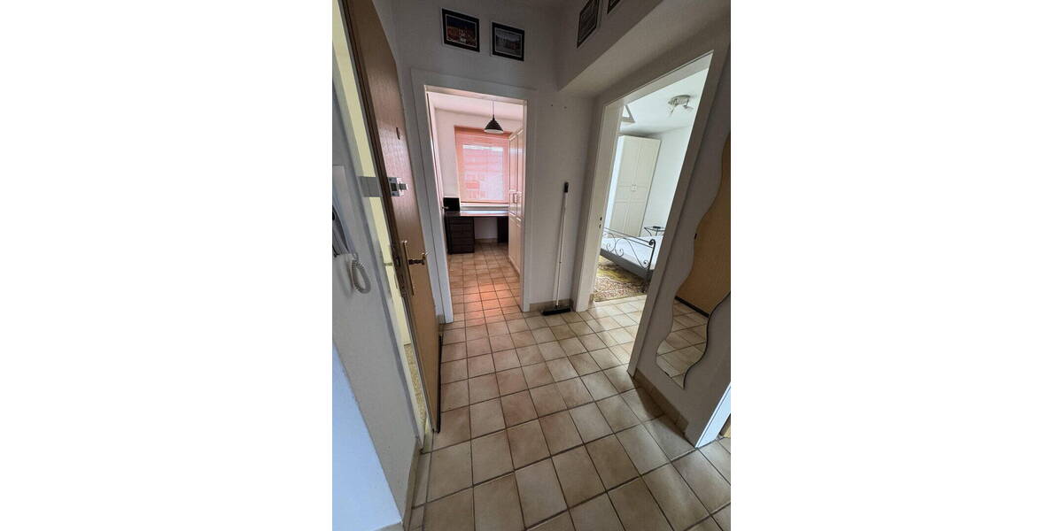 Etagenwohnung Düsseldorf Golzheim - 3 Zimmer, 55 m&sup2;, 1.100&euro; | Angebot:26500139
