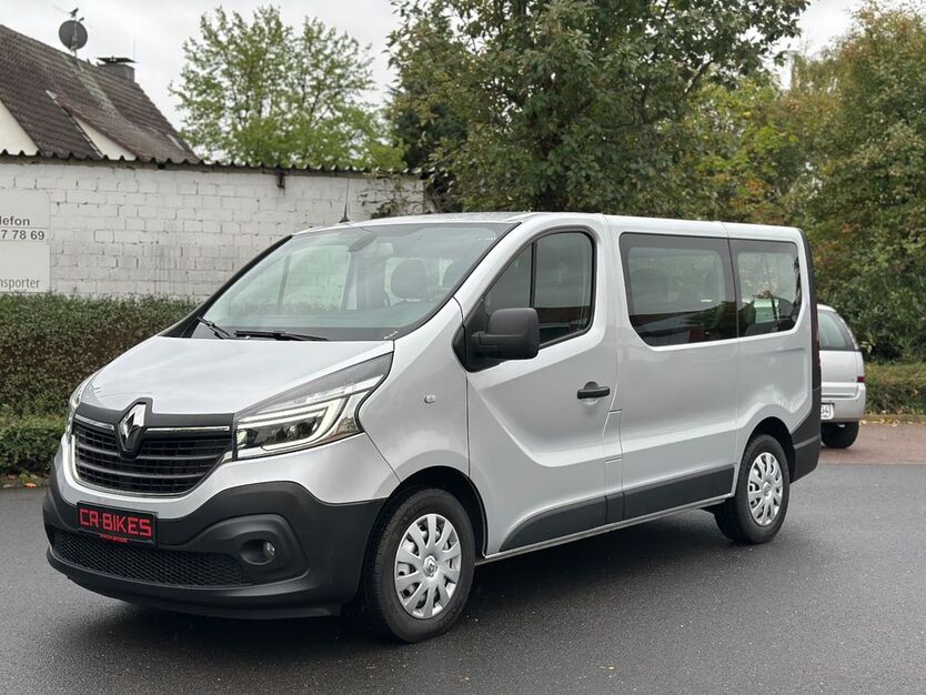 Renault Trafic 69.950 km 23.788 € Solingen 42697