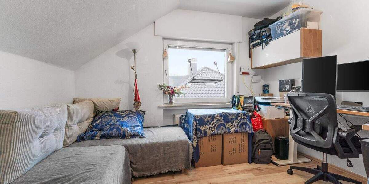 Mehrfamilienhaus, Wohnhaus Odenthal Hüttchen - 8 Zimmer, 251 m&sup2;, 399.000&euro; | Angebot:25775948