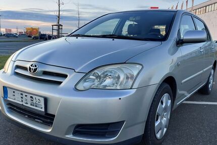 Toyota Corolla 268.000 km 2.600 € Pulheim 50259