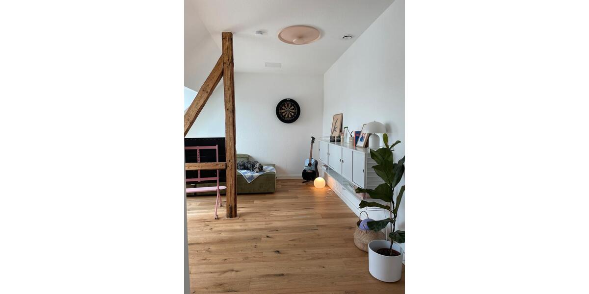 Dachgeschoßwohnung Ratingen Homberg - 3 Zimmer, 100 m&sup2;, 1.430&euro; | Angebot:26552489
