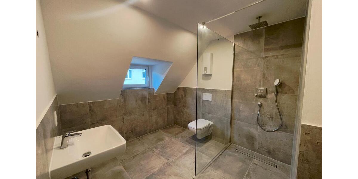 Etagenwohnung Düsseldorf Niederkassel - 3 Zimmer, 66 m&sup2;, 1.300&euro; | Angebot:24002364