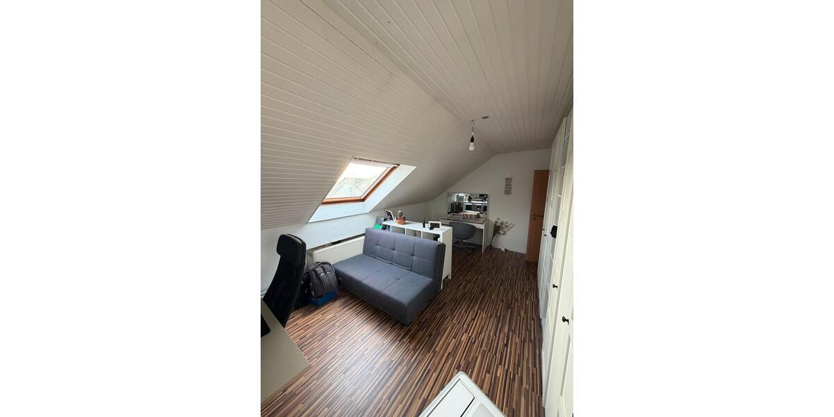 Dachgeschoßwohnung Leverkusen Bergisch Neukirchen - 3 Zimmer, 72 m&sup2;, 950&euro; | Angebot:27585732
