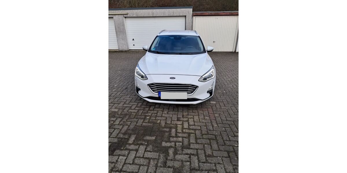 Ford Focus 85.000 km 9.600 &euro; Düsseldorf 40549