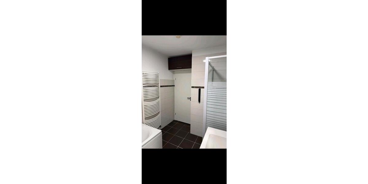 Sehr schöne Wohnung mit schöner Aussicht in Velbert!!Möbliert!! 2 zimmer