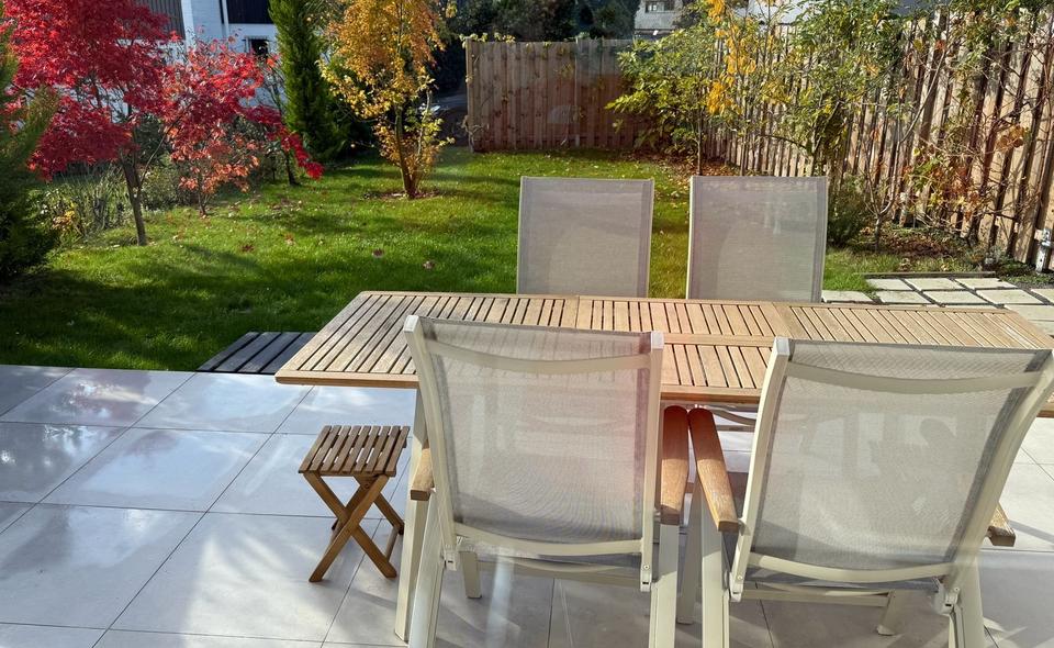 UNTERBACH: Wunderschönes, vollklimatisiertes 7-Raum Reihenendhaus 7 zimmer