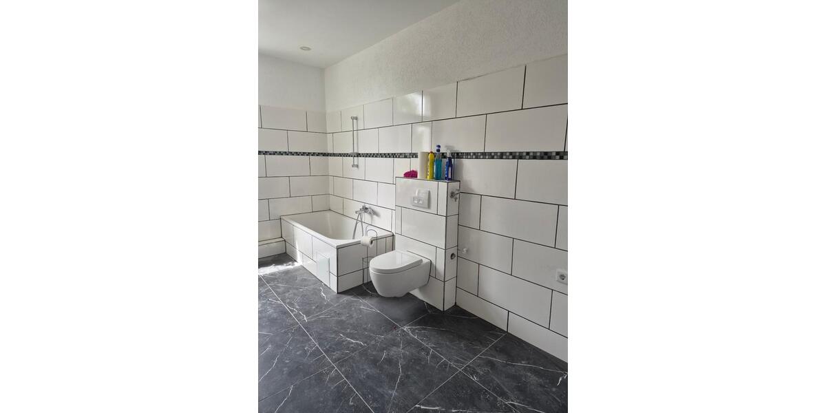 Etagenwohnung Remscheid Remscheid-Süd - 3 Zimmer, 83 m&sup2;, 550&euro; | Angebot:26642917