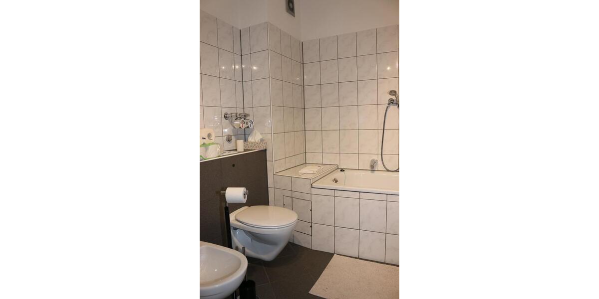 Etagenwohnung Leverkusen Bergisch Neukirchen - 4 Zimmer, 126 m&sup2;, 360.000&euro; | Angebot:23386829