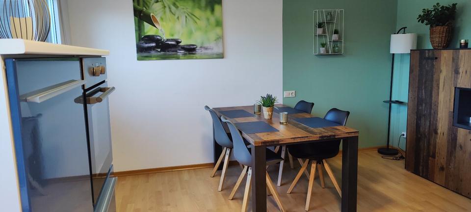 Dachgeschoßwohnung Leverkusen Schlebusch - 2 Zimmer, 65 m&sup2;, 980&euro; | Angebot:24717228