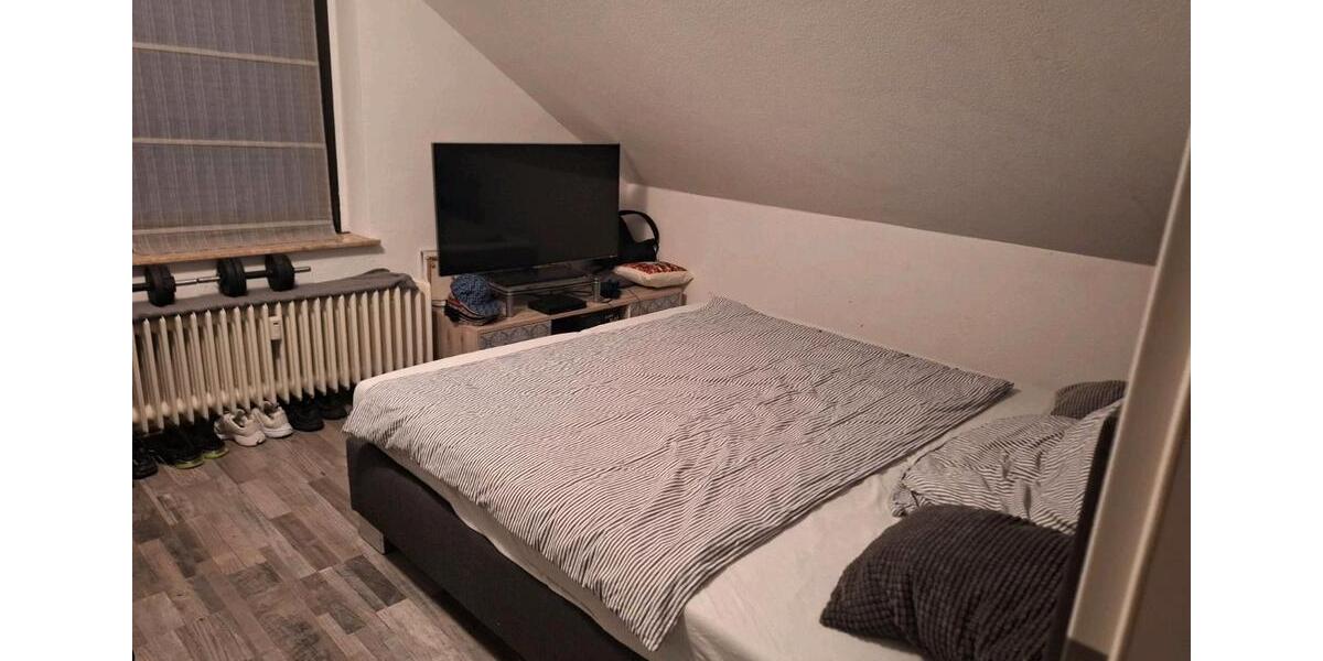 Dachgeschoßwohnung Halver - 3 Zimmer, 75 m&sup2;, 550&euro; | Angebot:26055111