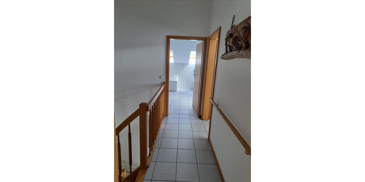 Etagenwohnung Lindlar - 3 Zimmer, 130 m&sup2;, 460.000&euro; | Angebot:25929149