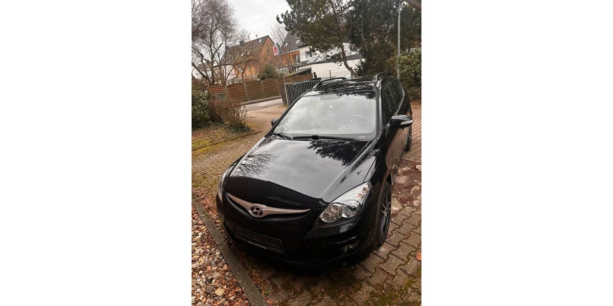 Hyundai i30 166.065 km 3.000 &euro; Köln 51061
