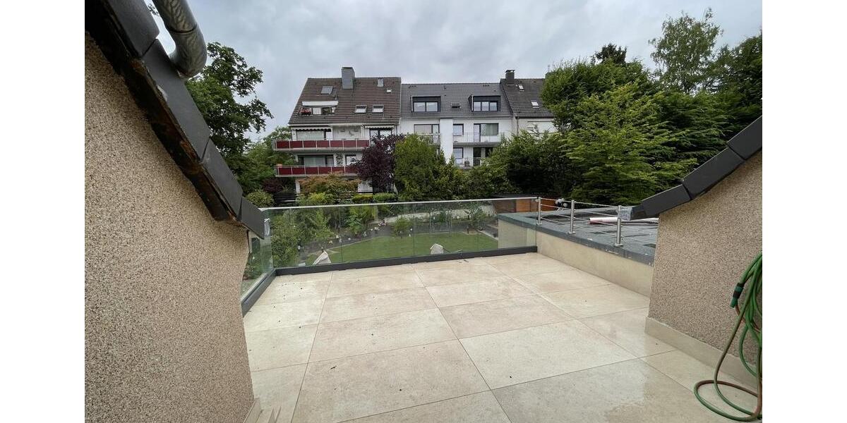 Maisonettenwohnung Düsseldorf Stadtbezirk 8 - 5 Zimmer, 95 m&sup2;, 2.800&euro; | Angebot:24600357