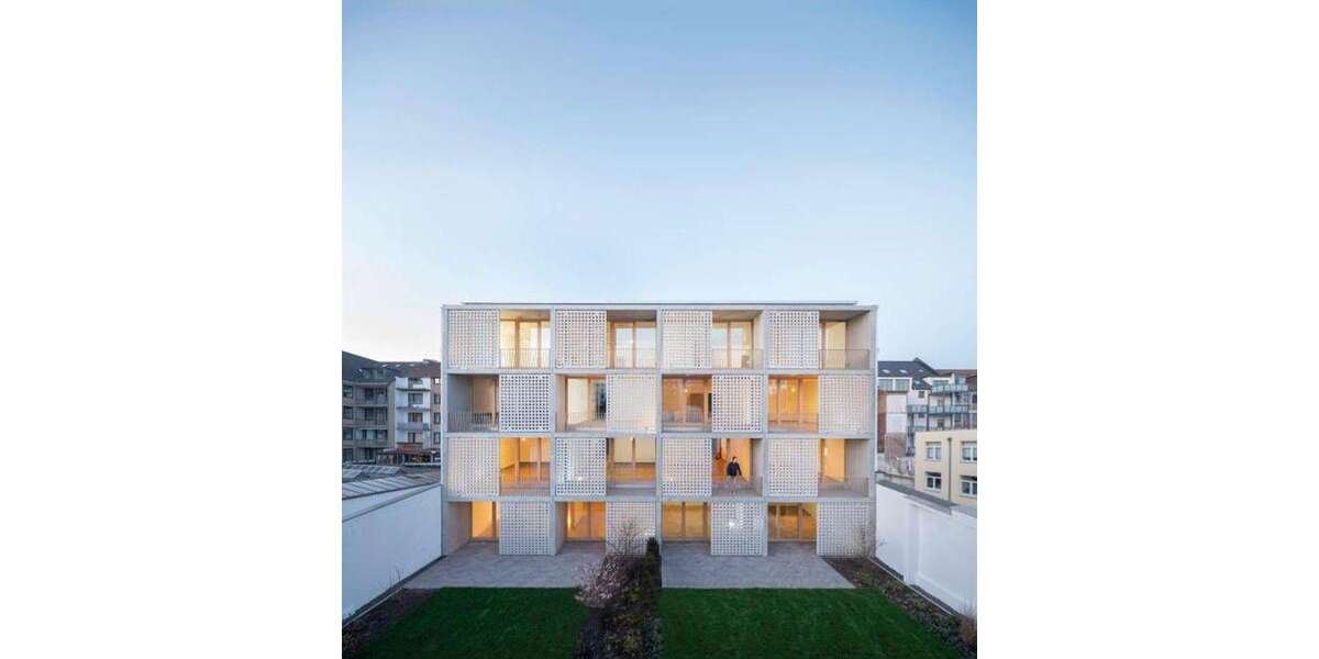 Etagenwohnung Düsseldorf Friedrichstadt - 2 Zimmer, 93 m&sup2;, 1.674&euro; | Angebot:26032575