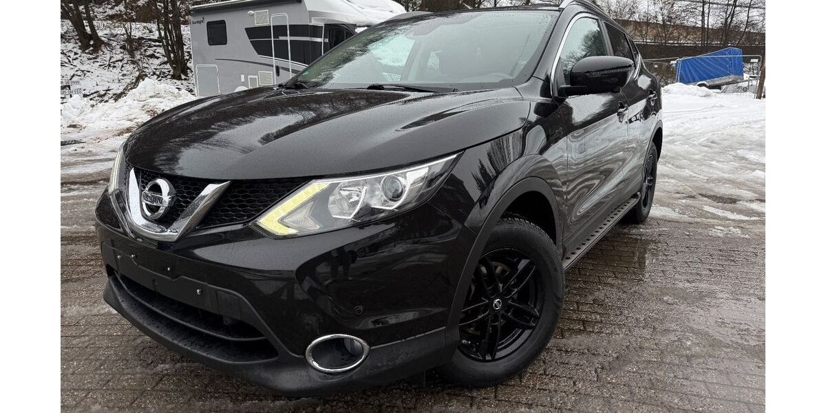 Nissan Qashqai 28.593 km 15.200 &euro; Radevormwald 42477