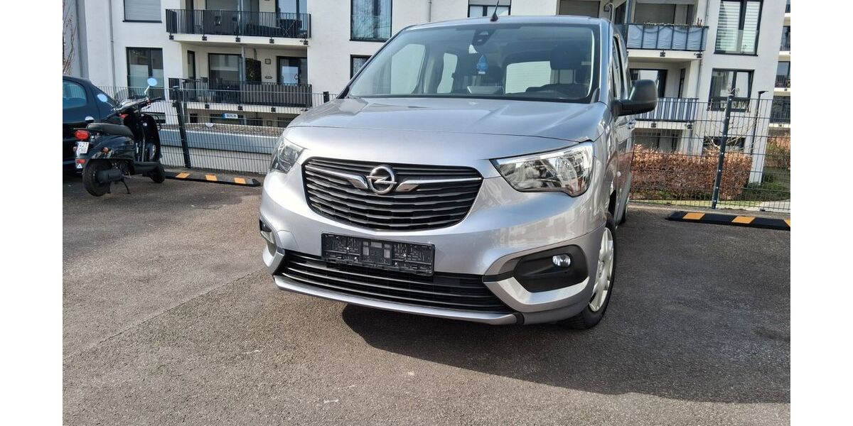 Opel Combo 189.000 km 8.900 &euro; solingen 42697