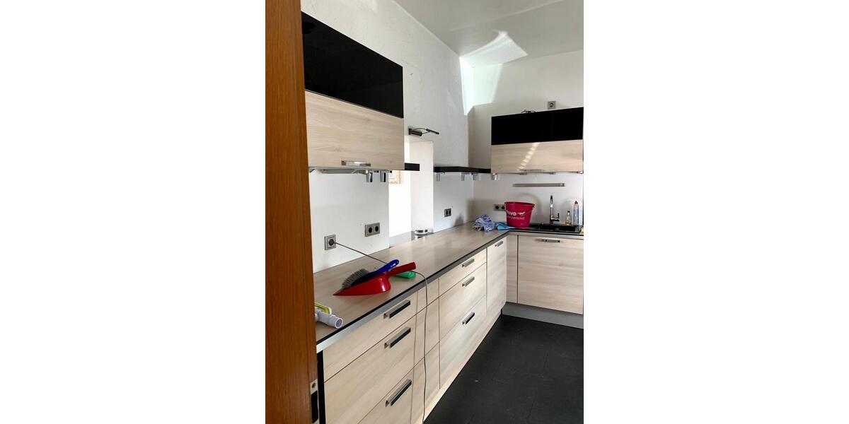 Etagenwohnung Solingen Wald - 3 Zimmer, 80 m&sup2;, 1.150&euro; | Angebot:24671268