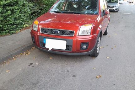 Ford Fusion 36.920 km 5.900 &euro; Köln 50997