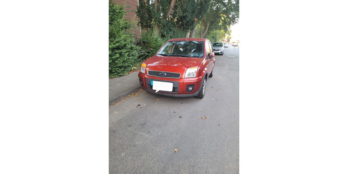 Ford Fusion 36.920 km 5.900 &euro; Köln 50997
