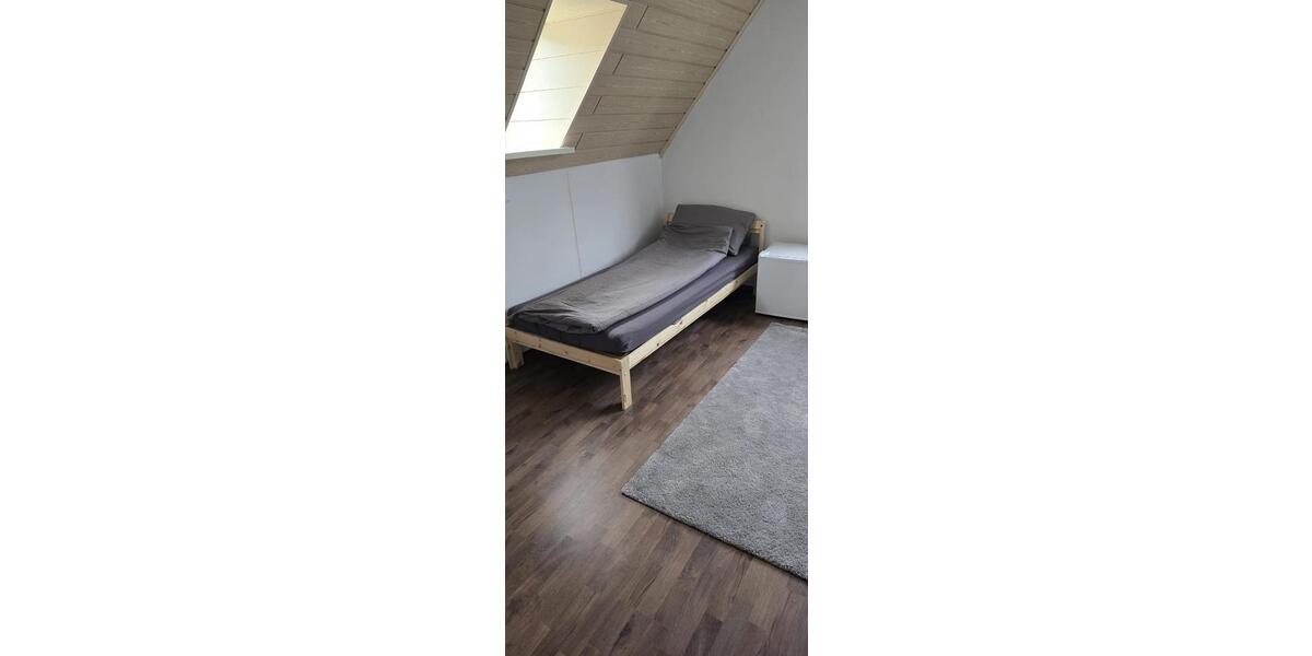 Einfamilienhaus Leverkusen Bergisch Neukirchen - 13 Zimmer, 230 m&sup2;, 5.000&euro; | Angebot:24365167