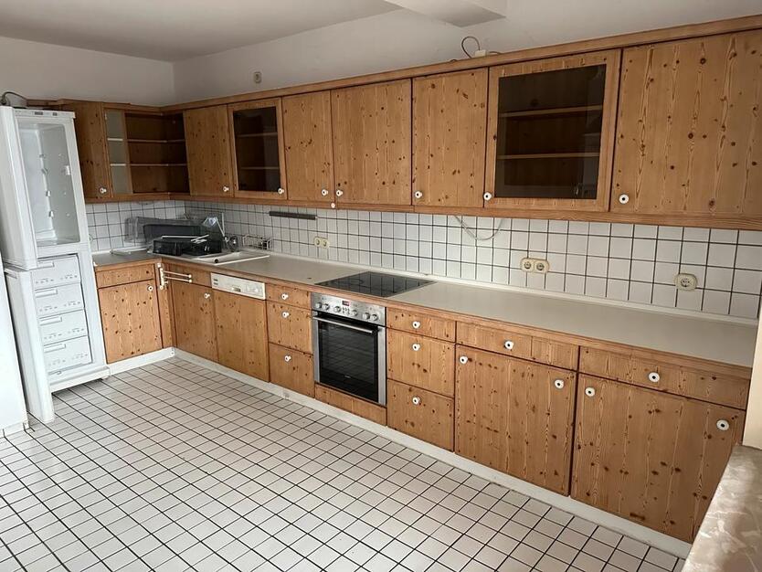 Einfamilienhaus in Frankfurt-Harheim, Garten, Garage - BEFRISTET zimmer