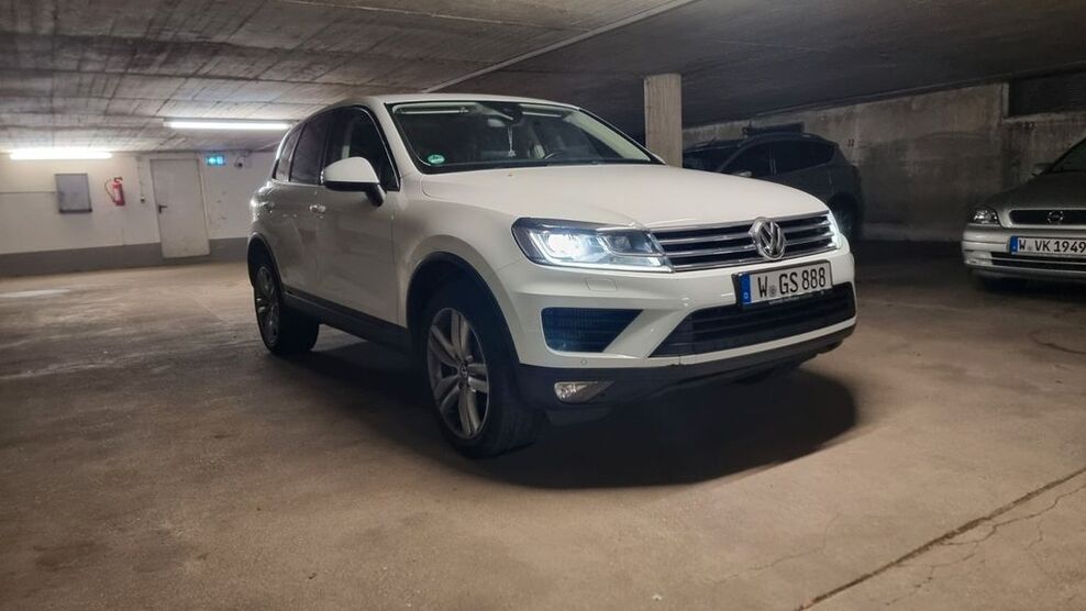 VW Touareg 106.770 km 22.800 € Wuppertal 42329