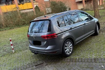 VW Touran 196.000 km 13.900 &euro; Düsseldorf 40229