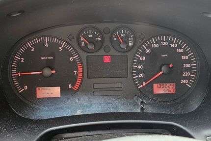 Seat Leon 139.650 km 1.800 &euro; Düsseldorf 40595