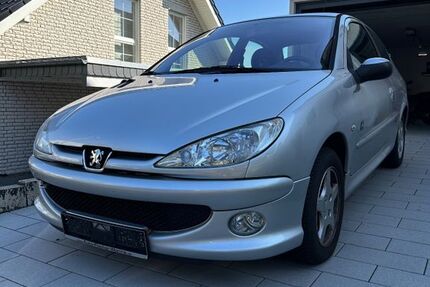 Peugeot 206 137.581 km 2.399 € Wermelskirchen 42929