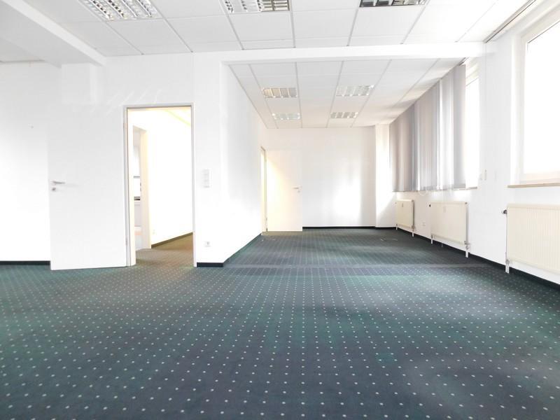 Vielseitig nutzbare Bürofläche am Nové-Mesto-Platz zimmer