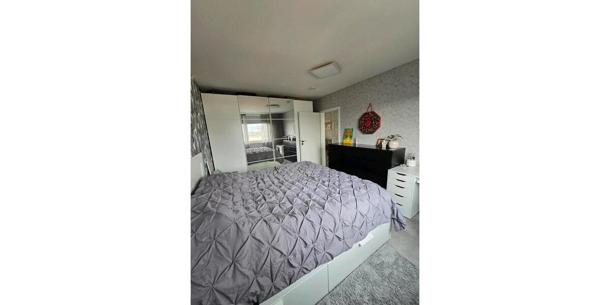 Etagenwohnung Ratingen Tiefenbroich - 3 Zimmer, 92 m&sup2;, 320.000&euro; | Angebot:24867582