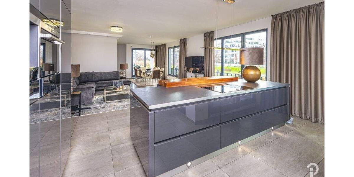 Etagenwohnung Düsseldorf Oberkassel - 3 Zimmer, 130 m&sup2;, 2.900&euro; | Angebot:24808266