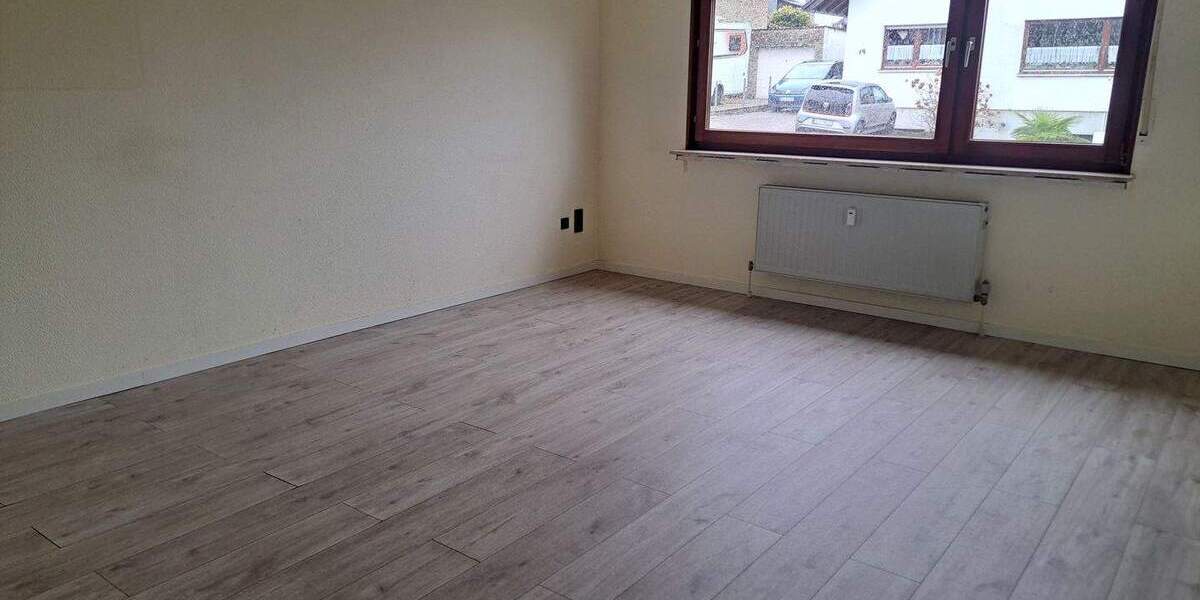 Etagenwohnung Kürten - 5 Zimmer, 170 m&sup2;, 1.360&euro; | Angebot:24780635