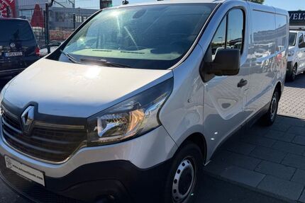 Renault Trafic 137.793 km 8.590 &euro; Köln 51065
