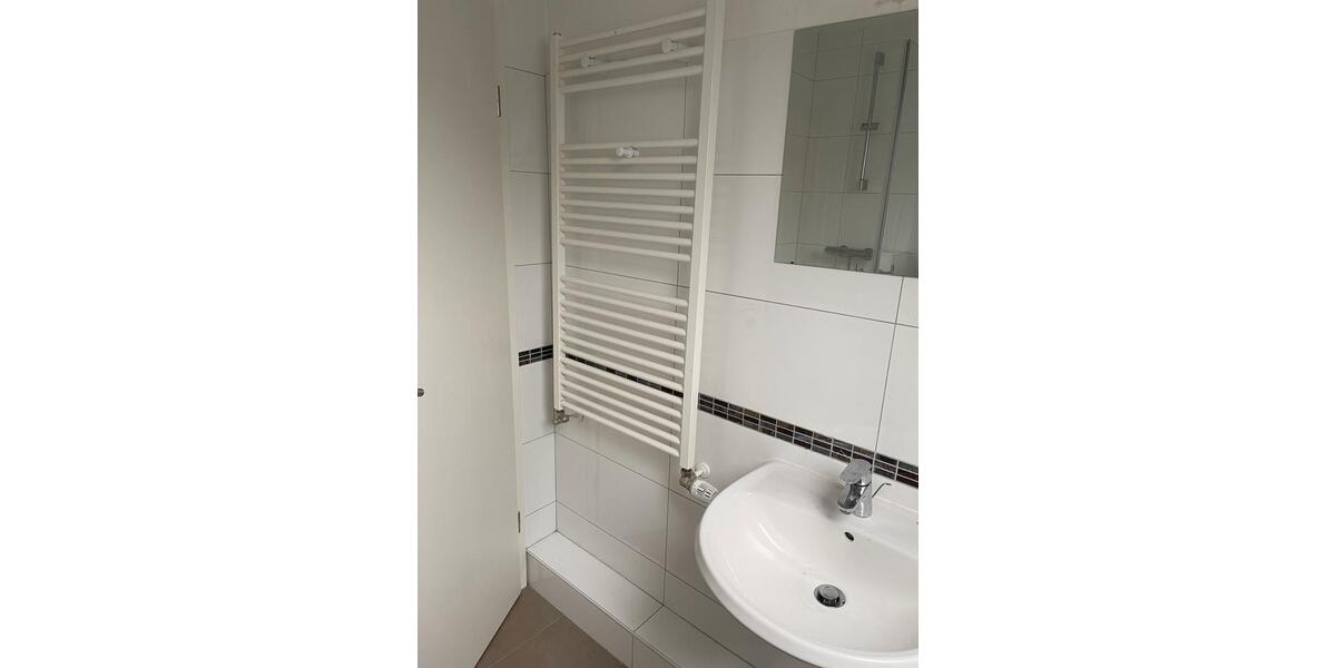 Dachgeschoßwohnung Remscheid - 3.5 Zimmer, 67 m&sup2;, 500&euro; | Angebot:24770785